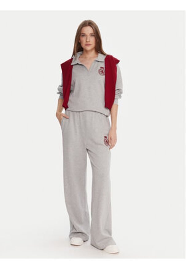 TOMMY HILFIGER - Tommy Hilfiger Bluza UW0UW06078 Szary Regular Fit. Kolor: szary. Materiał: bawełna