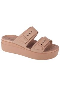 Klapki Crocs Brooklyn Low Wedge Sandal W 207431-2Q9. Zapięcie: pasek. Wzór: paski. Obcas: na koturnie. Wysokość obcasa: średni