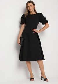 Born2be - Czarna Sukienka o Rozkloszowanym Kroju z Bufiastymi Rękawami Melisseia. Kolor: czarny. Styl: klasyczny #5