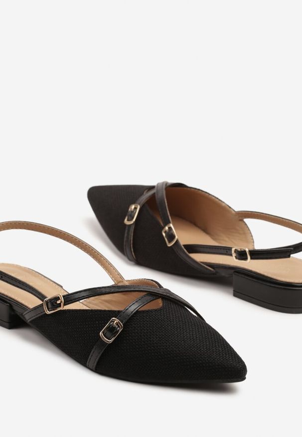 Born2be - Czarne Sandały Slingback z Paskami z Klamrami Korissea. Okazja: na spacer, na co dzień. Zapięcie: klamry. Kolor: czarny. Wzór: aplikacja. Obcas: na obcasie. Styl: casual, klasyczny. Wysokość obcasa: średni