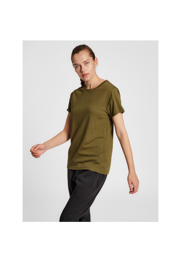 Koszulka damska Hummel Red Basic. Kolor: zielony. Materiał: bawełna, jersey. Sport: fitness