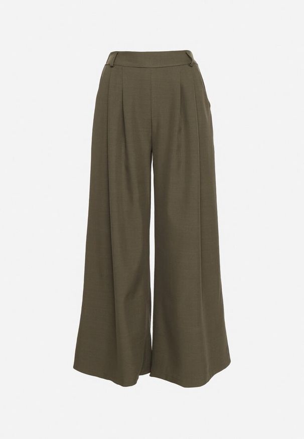 Born2be - Ciemnozielone Spodnie o Fasonie Palazzo z Wsuwanymi Kieszeniami Adivena. Okazja: na co dzień. Stan: podwyższony. Kolor: zielony. Materiał: jedwab. Długość: długie. Styl: elegancki, casual