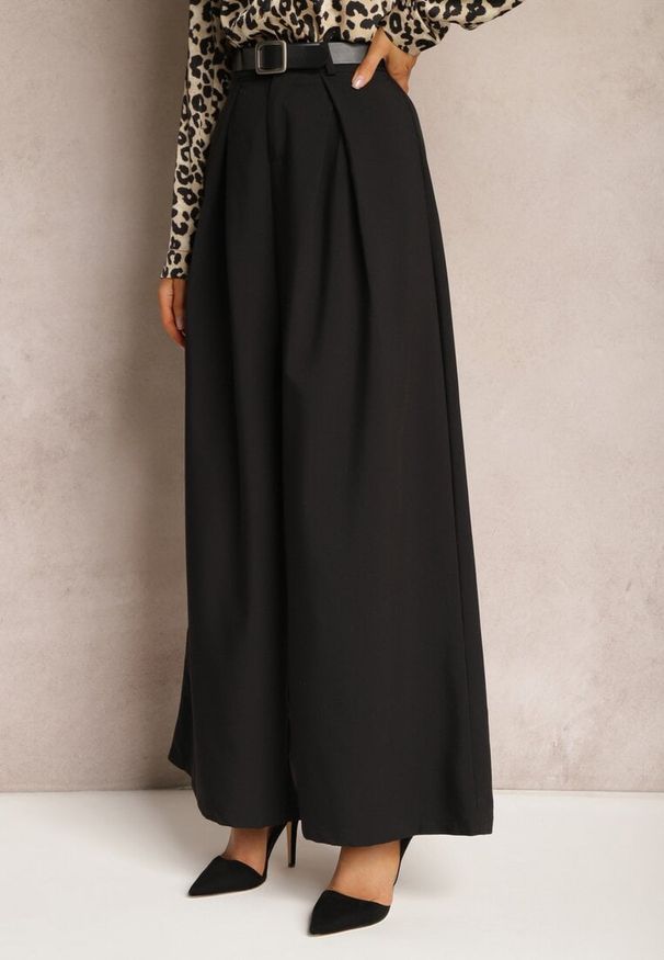 Renee - Czarne Szerokie Spodnie w Stylu Palazzo z Paskiem Detalia. Okazja: na spotkanie biznesowe, do pracy. Stan: podwyższony. Kolor: czarny. Długość: długie. Styl: elegancki, biznesowy, wizytowy