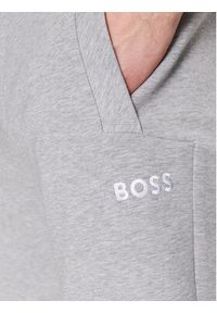 BOSS - Boss Spodnie dresowe 50482911 Szary Regular Fit. Kolor: szary. Materiał: bawełna, dresówka