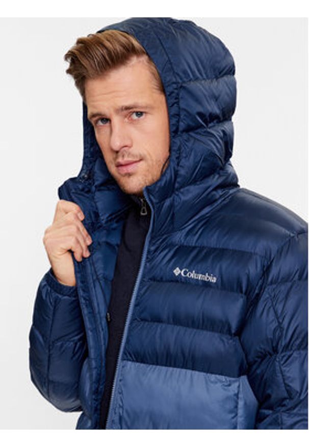 columbia - Columbia Kurtka zimowa Buck Butte™ Insulated Hooded Jacket Niebieski Regular Fit. Kolor: niebieski. Materiał: syntetyk. Sezon: zima
