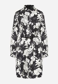 Born2be - Czarna Koszulowa Sukienka z Wiskozą w Kwiatowy Wzór z Dodatkowym Paskiem Ninira. Okazja: na co dzień, na spacer. Kolor: czarny. Materiał: wiskoza. Wzór: kwiaty. Typ sukienki: koszulowe. Styl: casual, elegancki, klasyczny #7