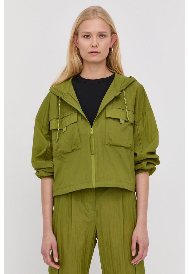 Patrizia Pepe kurtka damska kolor zielony przejściowa oversize. Kolor: zielony. Materiał: materiał. Wzór: aplikacja