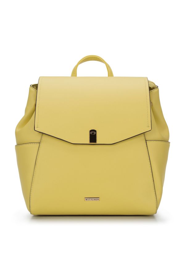 Wittchen - Damski plecak z bocznymi kieszeniami. Kolor: żółty. Materiał: skóra ekologiczna. Wzór: paski, geometria, aplikacja. Styl: casual, elegancki