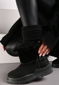 Born2be - Czarne Śniegowce z Futerkiem Strollet. Kolor: czarny. Materiał: futro. Szerokość cholewki: normalna. Wzór: aplikacja. Obcas: na płaskiej podeszwie #1