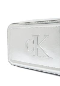 Calvin Klein Torebka Bold Ck Metallic Camera Bag LV04F3331G Srebrny. Kolor: srebrny. Materiał: skórzane #6