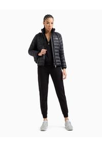EA7 Emporio Armani Kurtka puchowa 7W000088AF12477 Czarny Regular Fit. Kolor: czarny. Materiał: puch