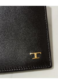 TOD'S - Brązowy portfel skórzany. Kolor: brązowy. Materiał: skóra