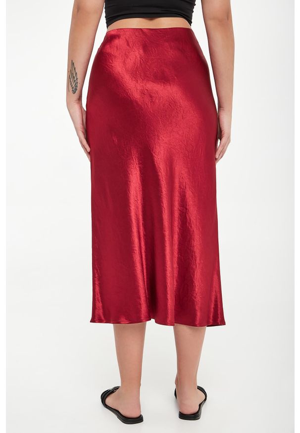 Spódnica midi satynowa Alessio MM. Materiał: satyna