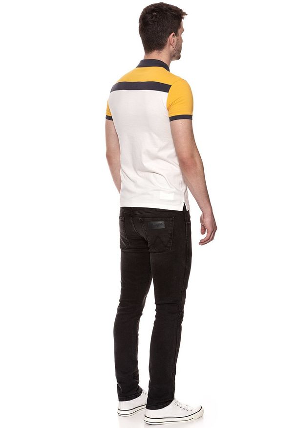 Wrangler - POLO WRANGLER FUNKY POLO AMBER YELLOW W7B50G3UY 112131489. Typ kołnierza: polo