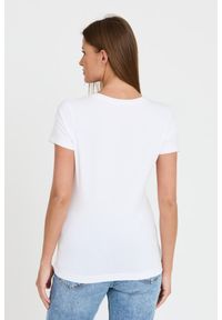 Guess - GUESS Biały damski t-shirt Satin Triangle Tee, Rozmiar XS. Kolor: biały #4