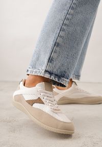 Renee - Brązowe Sneakersy z Geometrycznym Wzorem Elrineth. Kolor: brązowy. Materiał: prążkowany, jeans. Wzór: geometria #7