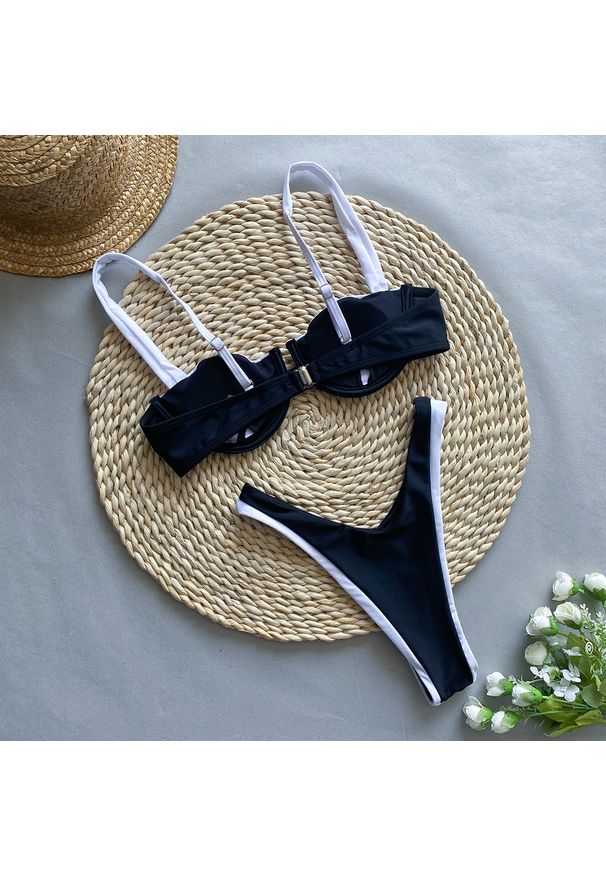 Intica - Bikini dwuczęściowe z lamówką odporne na chlor i UV Clorinda. Kolor: czarny. Materiał: tkanina, materiał