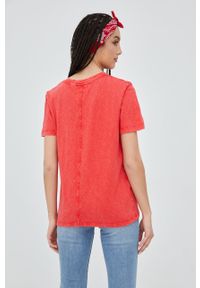Superdry t-shirt bawełniany kolor czerwony. Okazja: na co dzień. Kolor: czerwony. Materiał: bawełna. Długość rękawa: krótki rękaw. Długość: krótkie. Wzór: gładki. Styl: casual #5