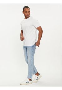 s.Oliver T-Shirt 2057430 Biały Regular Fit. Kolor: biały. Materiał: bawełna
