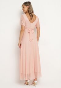 Born2be - Różowa Kopertowa Rozkloszowana Sukienka z Wiązaniem w Talii Kolea. Okazja: na ślub cywilny, na studniówkę, na wesele, na imprezę. Typ kołnierza: dekolt w kształcie V. Kolor: różowy. Długość rękawa: krótki rękaw. Typ sukienki: kopertowe. Styl: elegancki, klasyczny #2