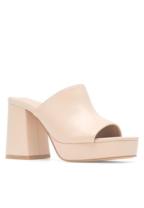 Chodaki DeeZee. Kolor: beżowy