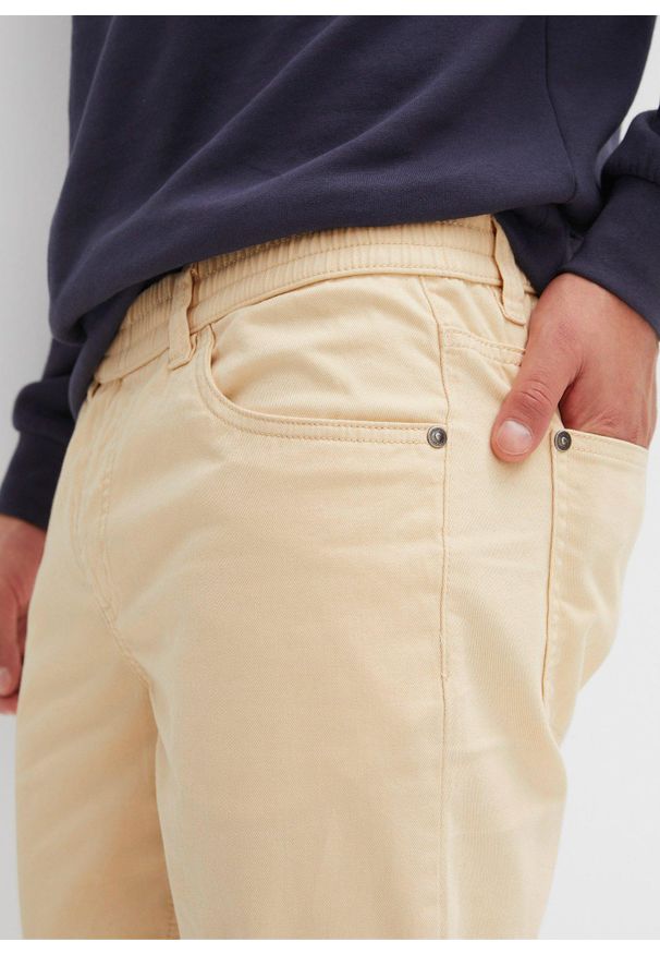 bonprix - Spodnie z gumką w talii, Regular Fit Straight, z czystej bawełny. Kolor: beżowy. Materiał: bawełna