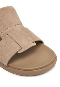 Calvin Klein Klapki Lug Sandal Double T Su HM0HM01800 Brązowy. Kolor: brązowy. Materiał: zamsz, skóra #6