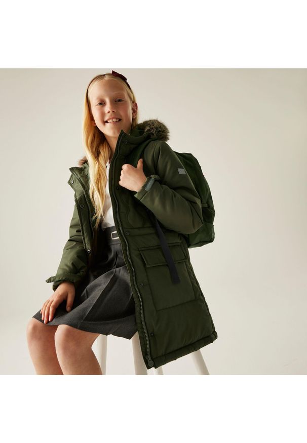 Regatta - Płaszcz dziecięcy zimowy Fabrizia II. Okazja: na co dzień. Kolor: zielony. Materiał: puch. Sezon: zima. Styl: casual, elegancki, sportowy