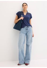 bonprix - T-shirt z dekoltem henley z mieszanki wiskozy. Typ kołnierza: typu henley. Kolor: niebieski. Materiał: wiskoza, koronka. Wzór: koronka #3