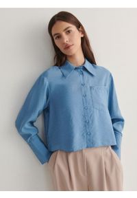 Reserved - Koszula z połyskującej tkaniny - jasnoniebieski. Kolor: niebieski. Materiał: tkanina. Wzór: gładki