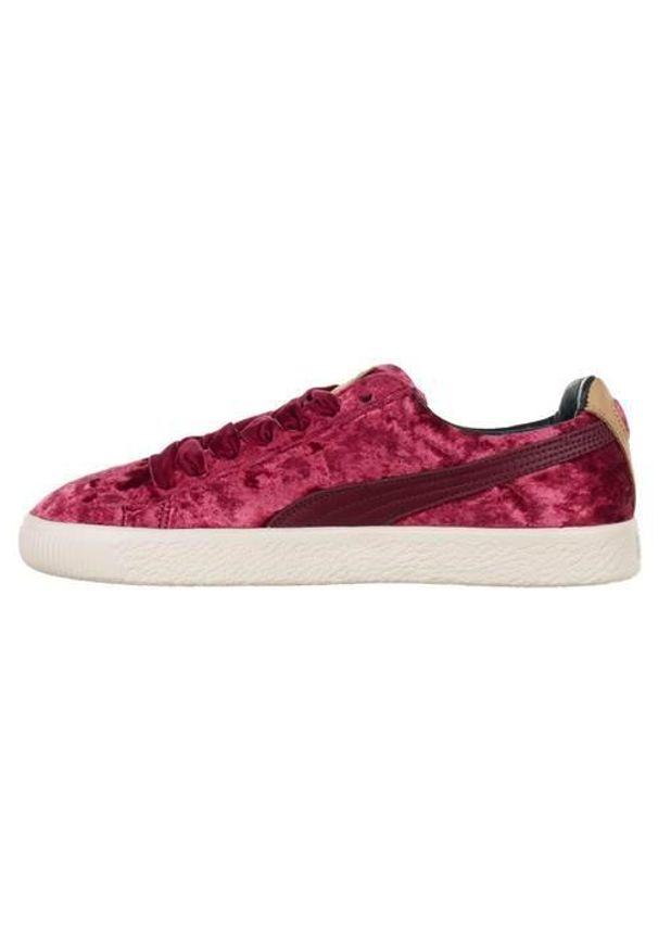 Buty do chodzenia damskie Puma Clyde X Extra Butter Unisex. Zapięcie: sznurówki. Kolor: czerwony. Materiał: materiał, syntetyk. Szerokość cholewki: normalna. Sport: turystyka piesza