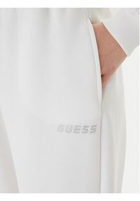 Guess Spodnie dresowe Cecilia V4BB13 K7UW2 Biały Regular Fit. Kolor: biały. Materiał: wiskoza #5