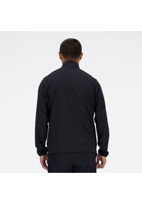 Kurtka męska New Balance MJ41062BK – czarna. Okazja: na co dzień. Typ kołnierza: kołnierzyk stójkowy. Kolor: czarny. Materiał: poliester, materiał. Styl: casual. Sport: fitness #5