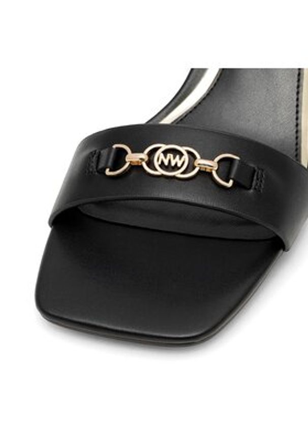 Nine West Sandały 123AL0553 Czarny. Kolor: czarny. Materiał: syntetyk