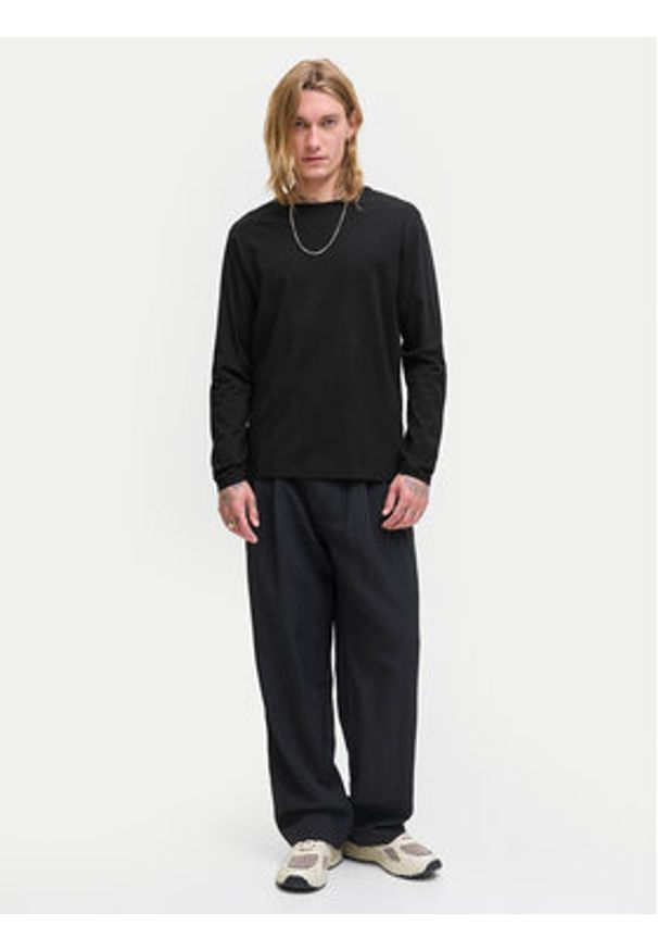 Jack & Jones Longsleeve Basic 12279538 Czarny Regular Fit. Kolor: czarny. Materiał: bawełna. Długość rękawa: długi rękaw