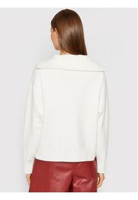 GESTUZ - Gestuz Sweter Talligz 10905453 Biały Regular Fit. Kolor: biały. Materiał: wiskoza
