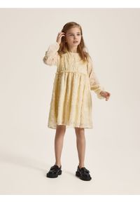 Reserved - Sukienka z cekinami - kremowy. Kolor: kremowy. Materiał: dzianina #1