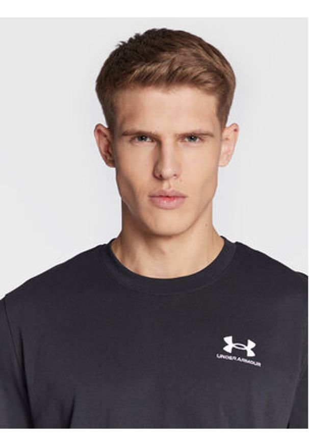 Under Armour T-Shirt Ua Logo Embroidered 1373997 Czarny Relaxed Fit. Kolor: czarny. Materiał: bawełna