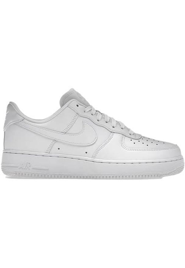 Buty do chodzenia męskie Nike Air Force 1 '07 Fresh. Zapięcie: sznurówki. Kolor: biały. Materiał: guma, skóra, tkanina, materiał, syntetyk. Szerokość cholewki: normalna. Model: Nike Air Force. Sport: turystyka piesza