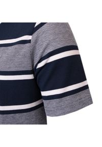 Bawełniana Koszulka Polo w Paski - Pako Jeans - Granat. Okazja: na co dzień. Typ kołnierza: polo. Kolor: niebieski. Materiał: bawełna. Wzór: prążki, paski. Styl: casual #5