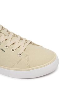 TOMMY HILFIGER - Tommy Hilfiger Sneakersy Harlem Core Ii Cvs FM0FM05817 Beżowy. Kolor: beżowy. Materiał: materiał #6
