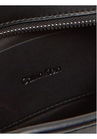 Calvin Klein Saszetka Sculpted Impression Reporter 18 LV04G3157G Czarny. Kolor: czarny. Materiał: skóra #3