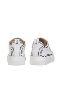 Chloe - CHLOE - Białe sneakersy z kontrastowym zdobieniem. Kolor: biały. Materiał: guma. Wzór: aplikacja #3