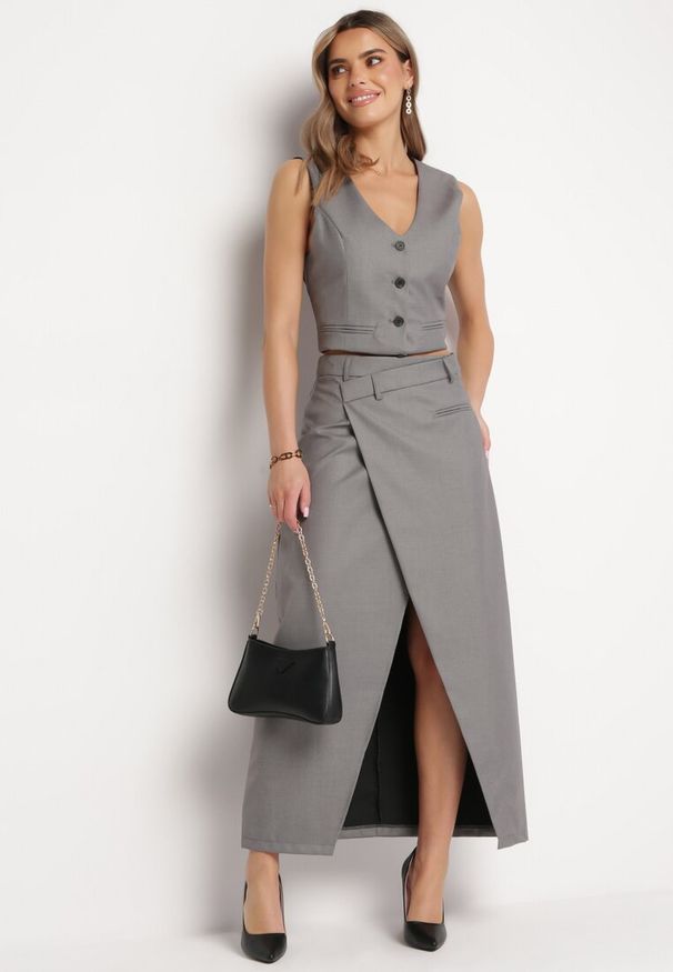 Born2be - Ciemnoszara Kopertowa Spódnica Maxi Asymetryczna z Rozcięciem Arilore. Kolor: szary. Styl: elegancki