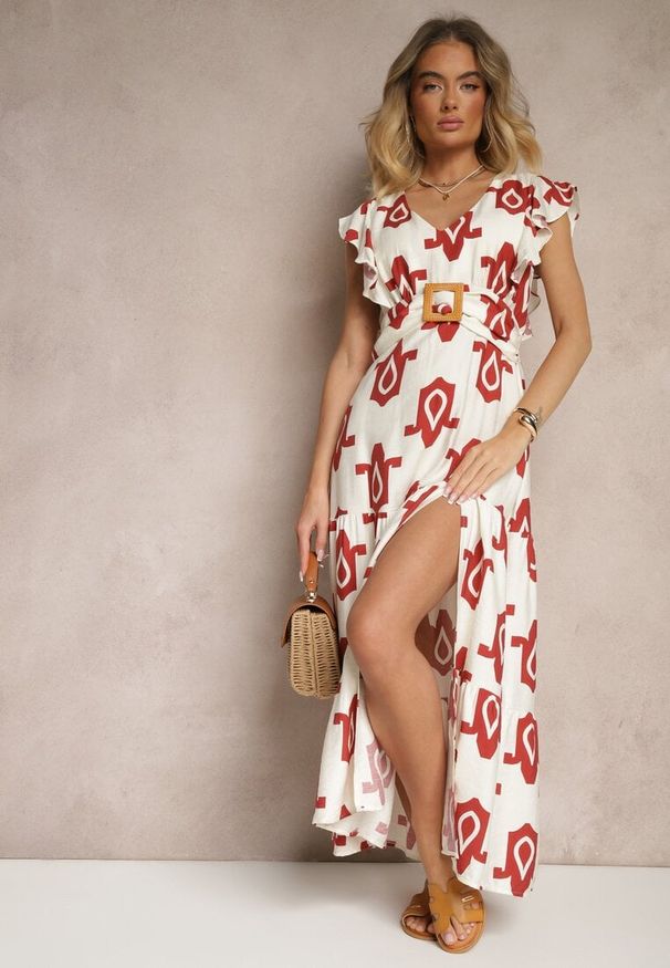 Renee - Biało-Czerwona Wiskozowa Sukienka w Geometryczny Wzór z Paskiem z Klamrą Viriala. Okazja: na co dzień. Typ kołnierza: dekolt w kształcie V. Kolor: czerwony. Materiał: wiskoza. Wzór: geometria. Styl: casual, elegancki