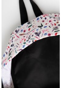 Eastpak Plecak damski kolor biały duży wzorzysty. Kolor: biały
