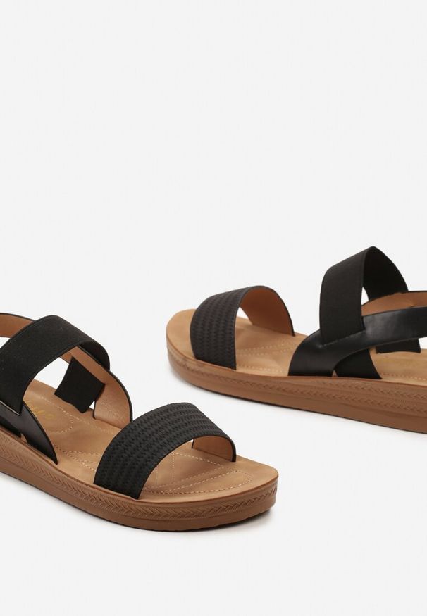 Born2be - Czarne Wsuwane Sandały z Ekoskóry Nadila. Okazja: na co dzień, na imprezę. Nosek buta: otwarty. Zapięcie: bez zapięcia. Kolor: czarny. Materiał: len, jedwab, skóra. Sezon: lato. Obcas: na obcasie. Styl: casual, elegancki. Wysokość obcasa: niski