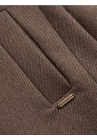 Ombre Clothing - Elegancki jednorzędowy męski płaszcz z wełną – brązowy V1 - Rozmiar: M. Kolor: brązowy. Materiał: wełna. Wzór: ze splotem, paski. Sezon: zima. Styl: elegancki #11