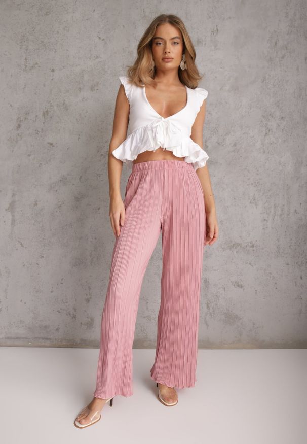 Renee - Różowe Plisowane Spodnie High Waist z Szerokimi Nogawkami Sedalia. Stan: podwyższony. Kolor: różowy. Materiał: satyna