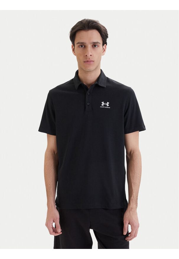 Under Armour Polo UA Icon 1386608 Czarny Loose Fit. Typ kołnierza: polo. Kolor: czarny. Materiał: syntetyk, bawełna